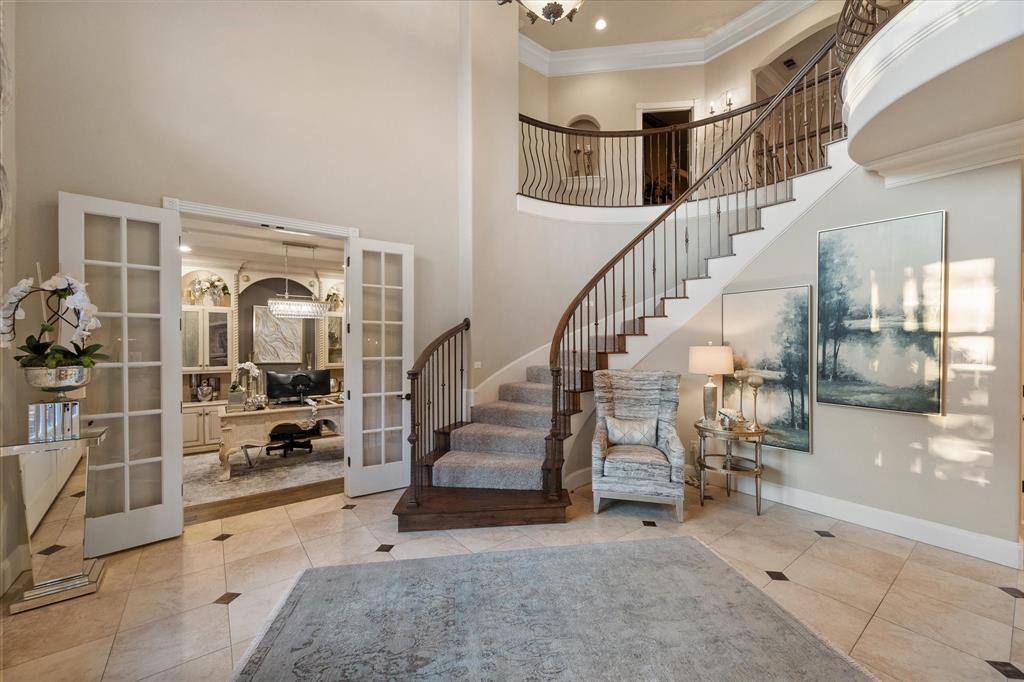 2325 Panorama Court