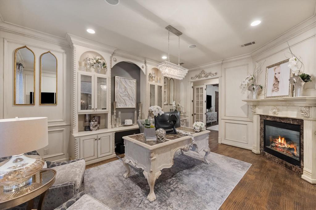 2325 Panorama Court