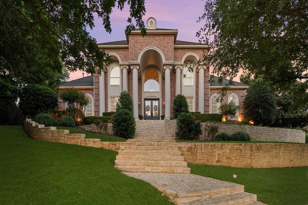2325 Panorama Court