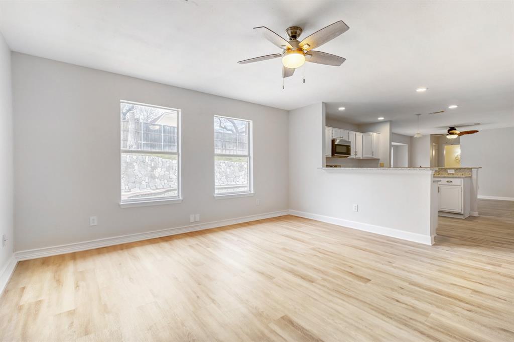 2112 Meadowview Drive