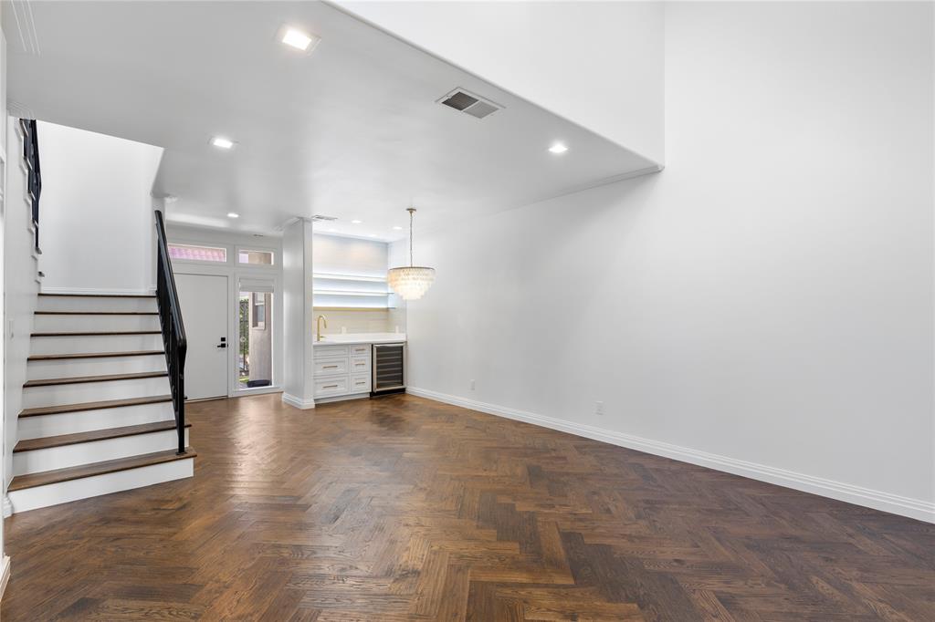 Compound Condo - Residential Lease