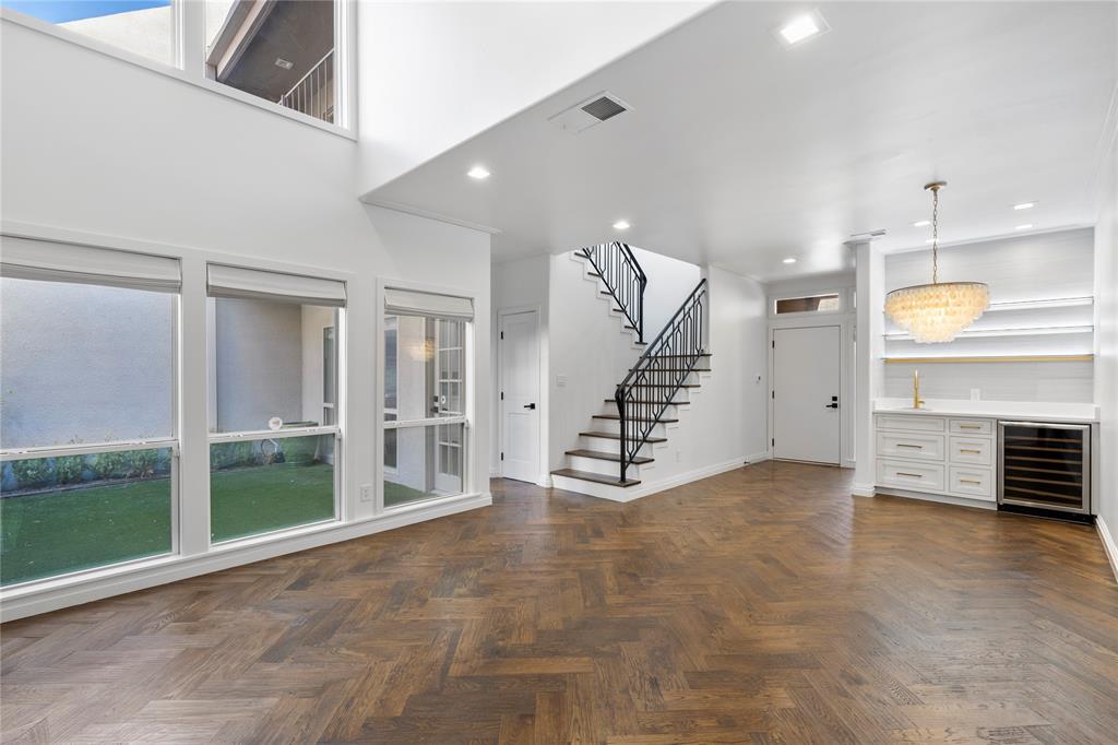 Compound Condo - Residential Lease