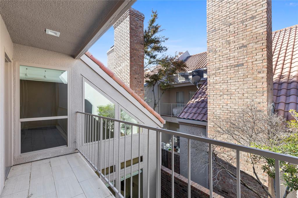 Compound Condo - Residential Lease