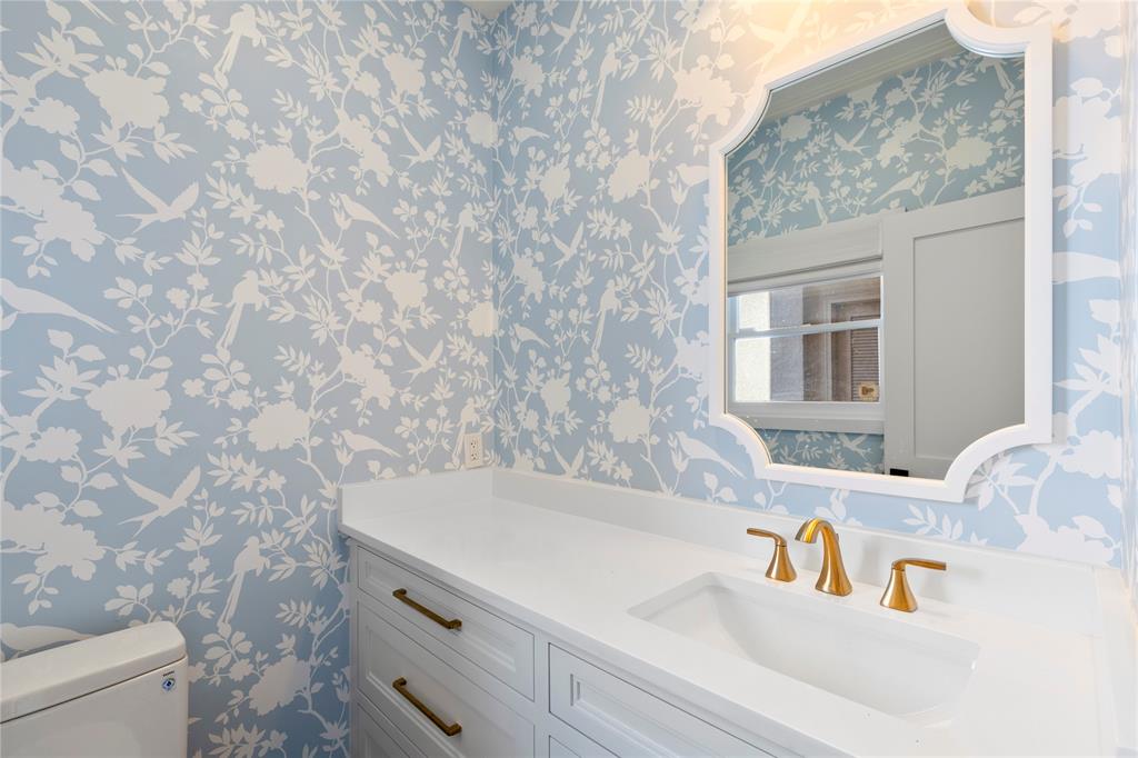 Compound Condo - Residential Lease