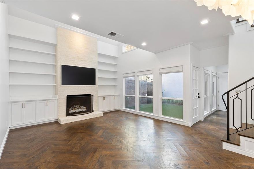 **Showings can begin on Friday 12-19.** Beautifully updated condo in the heart of Highland Park! 2 bed 2.5 bath unit will be available now. Unbelievable location close to everything, in HP schools and a fantastic Landlord! Tenant will need great credit and references. Contact LA1 with any questions. Texting either agent is fine too.