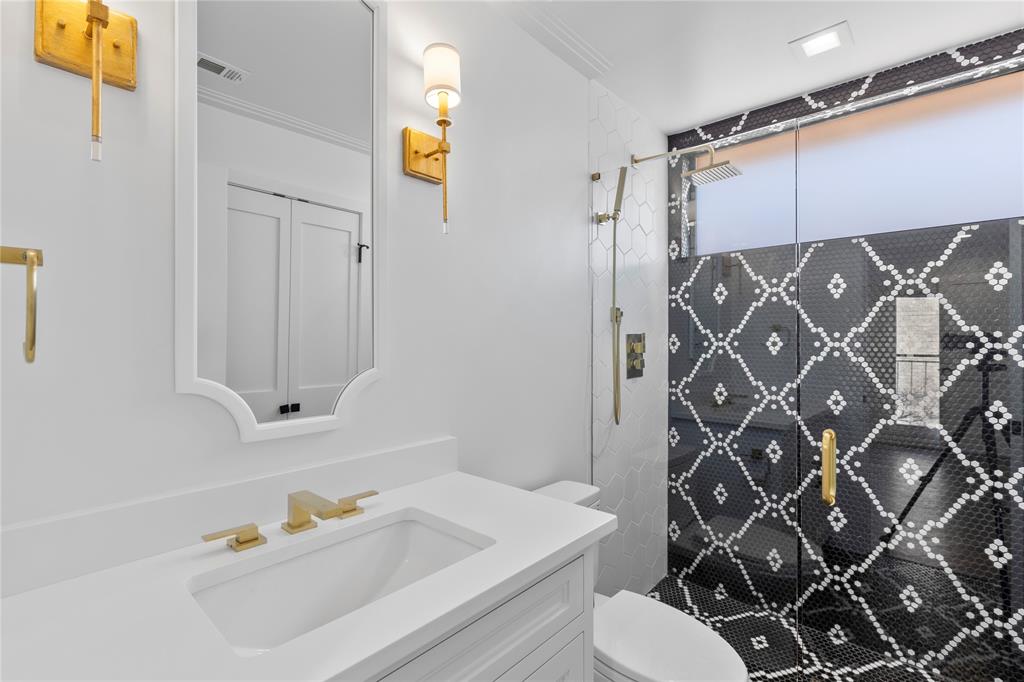 Compound Condo - Residential Lease