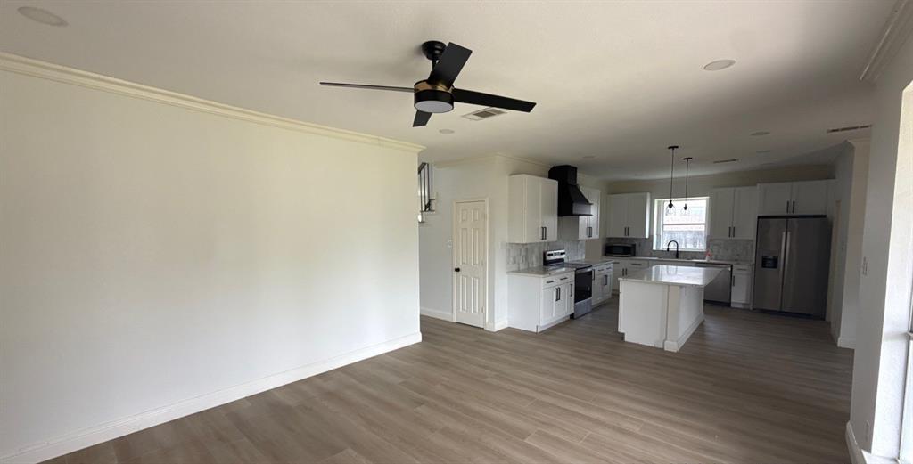 3402 Seabreeze Drive