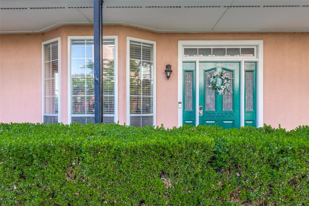 3208 Cole Avenue 1110