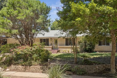 1611 Driftwood Drive Dallas TX 75224