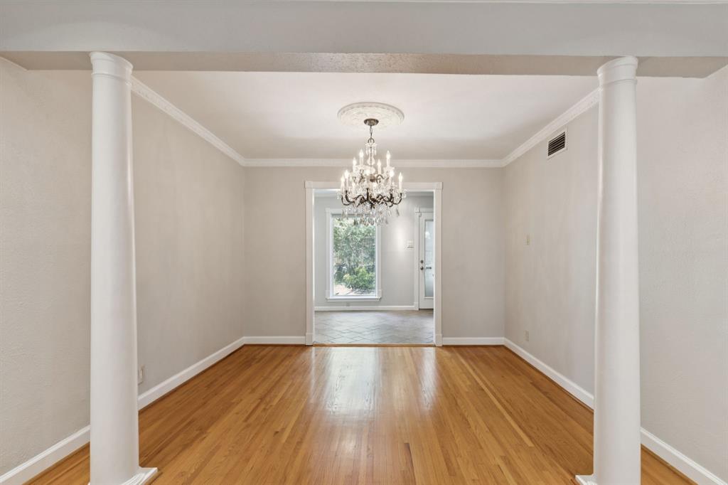 1611 Driftwood Drive