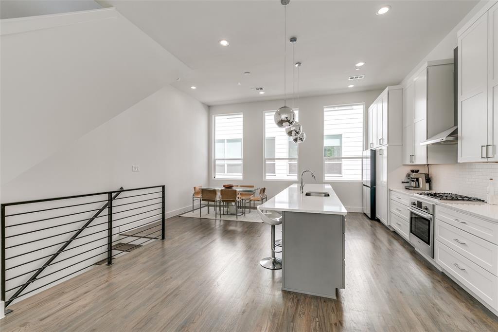 Lucas Raleigh Street - Residential Lease