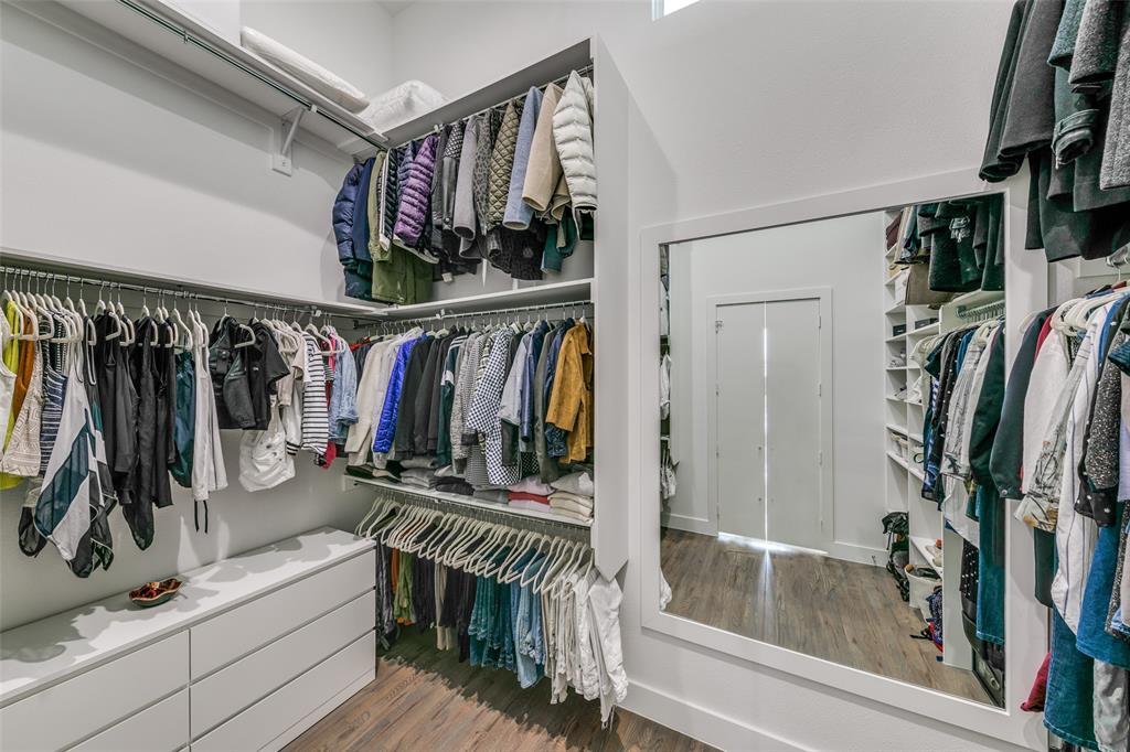 Lucas Raleigh Street - Residential Lease