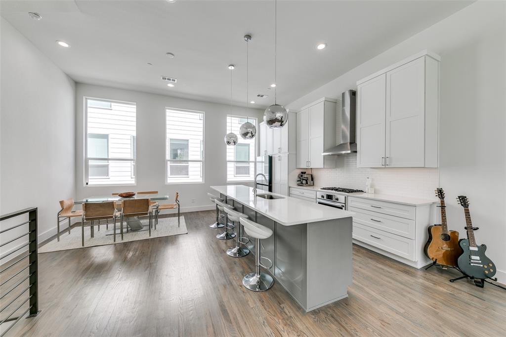 Lucas Raleigh Street - Residential Lease