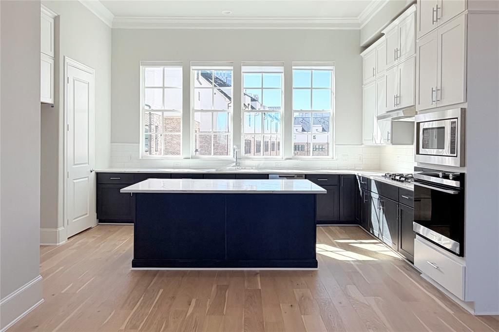 5448 Tomlinson Drive