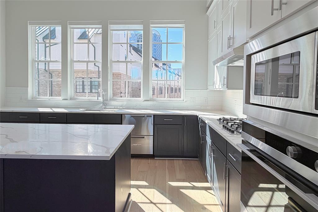 5448 Tomlinson Drive