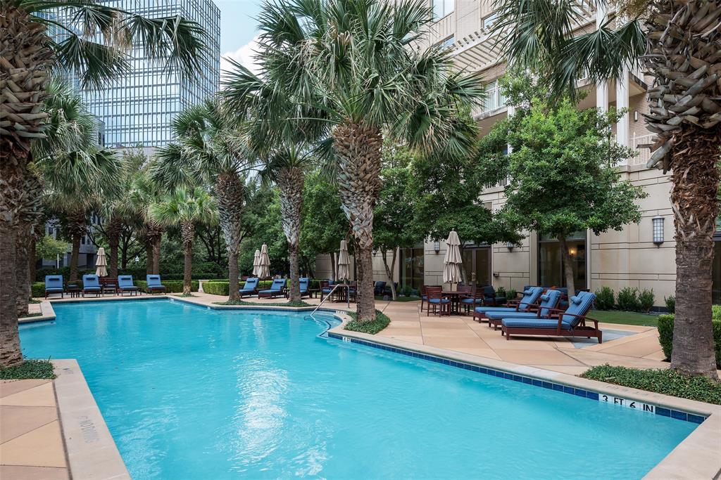 Tower & Regency Row Residence - Residential