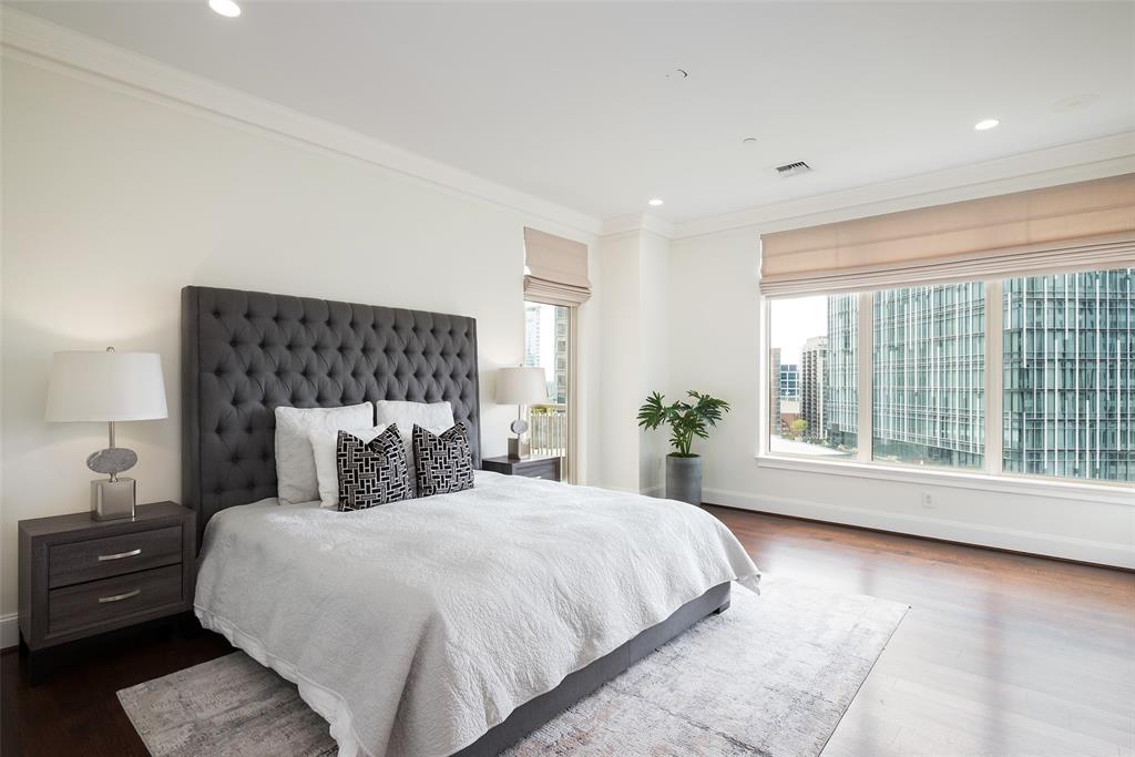 Tower & Regency Row Residence - Residential