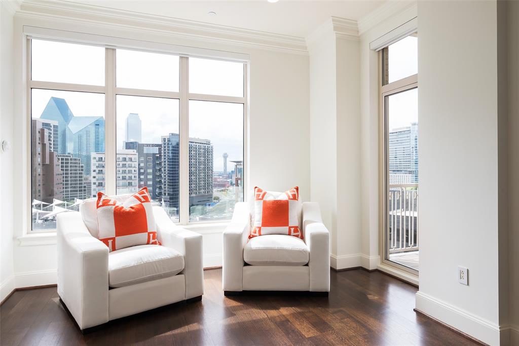 Tower & Regency Row Residence - Residential