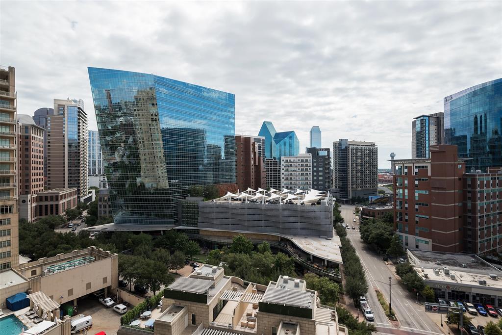 Tower & Regency Row Residence - Residential