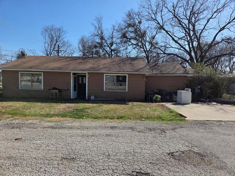 105 Royal Lane Princeton TX 75407