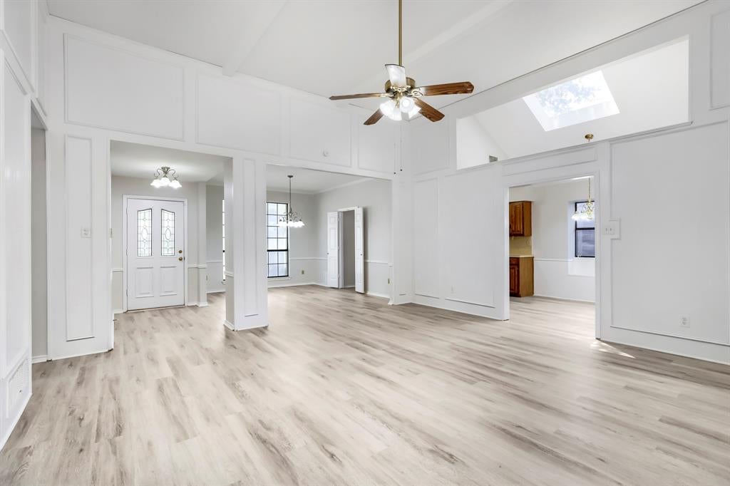 734 Swallow Drive