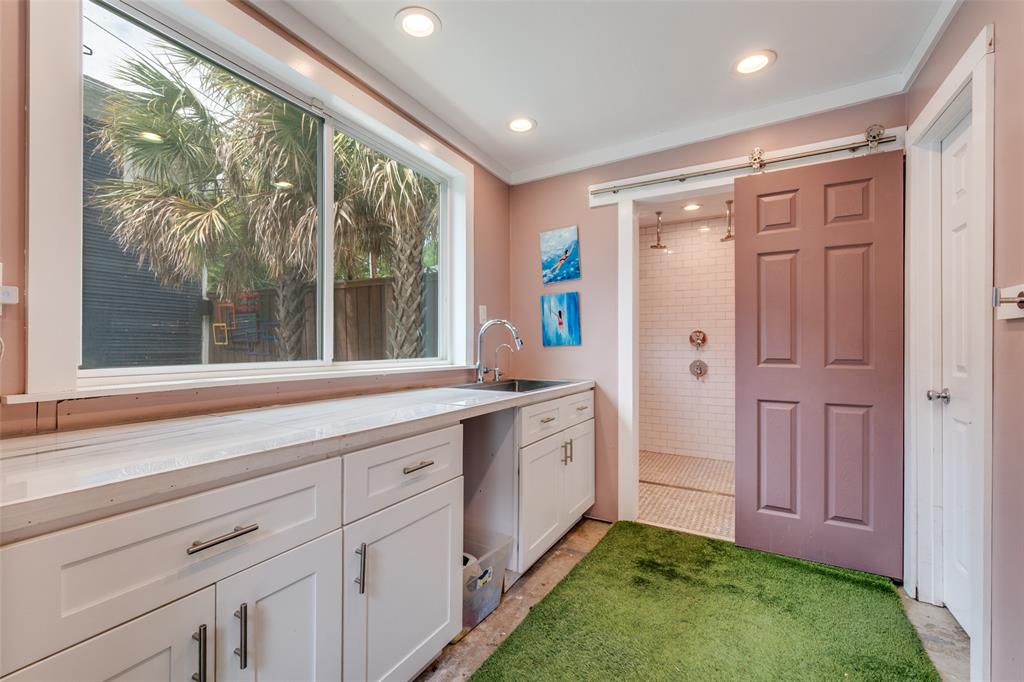 Munger Place - Residential