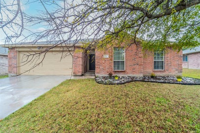 421 Oxford Street Burleson TX 76028