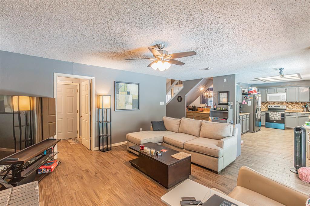 Turf Club Estates Add - Residential