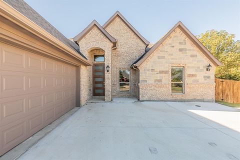 A home in Azle