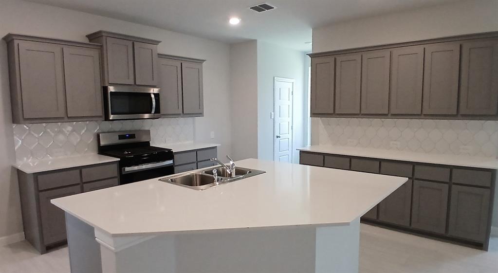 505 PENDLETON Avenue