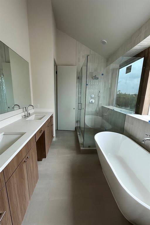 2906 Hawthorne Avenue 104