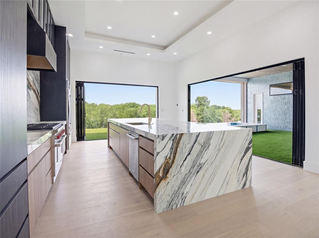 2800 N Kimball Avenue