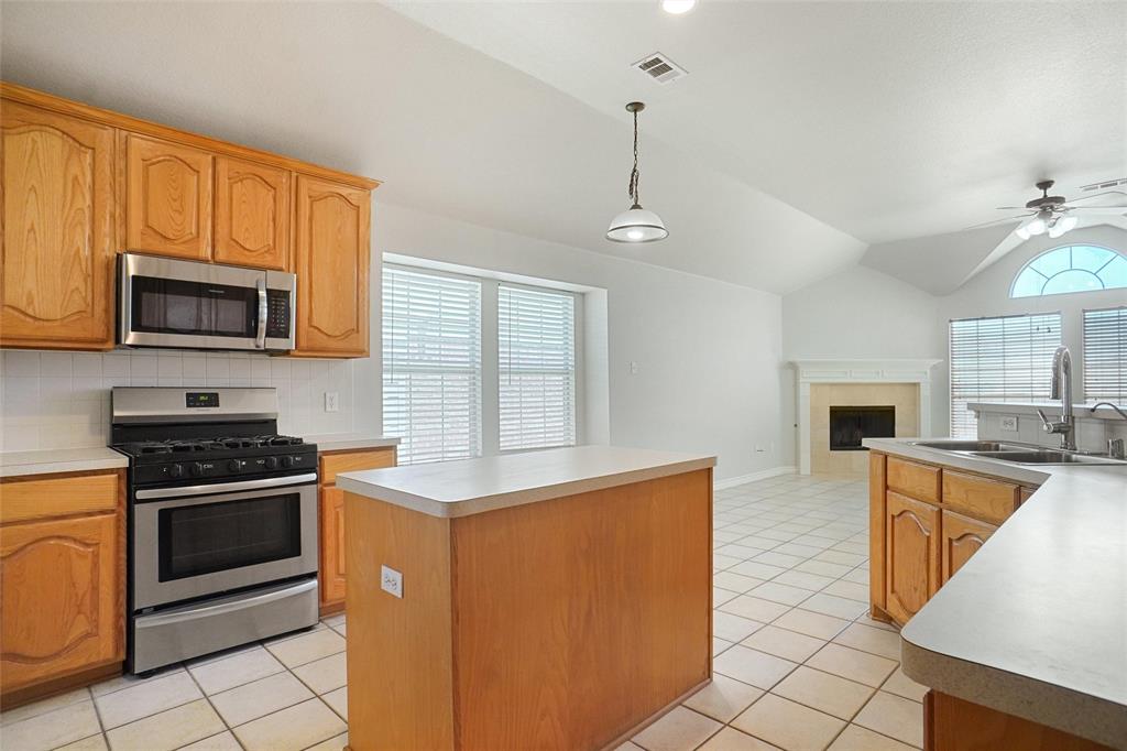 Marine Creek Meadows Add - Residential Lease