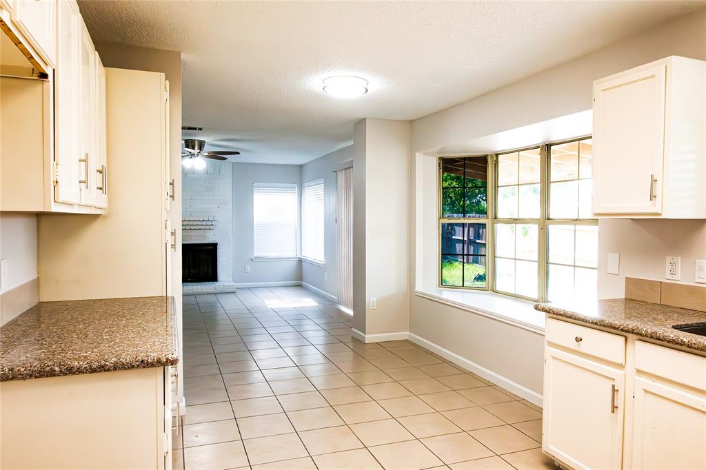Oak Hollow Grand Prairie - Residential