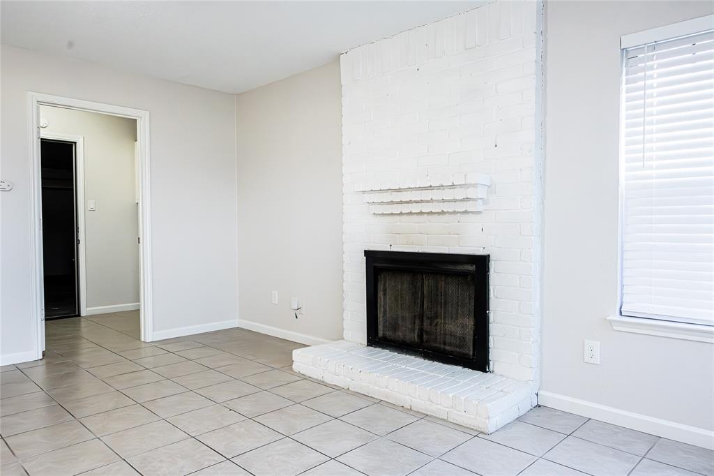 Oak Hollow Grand Prairie - Residential