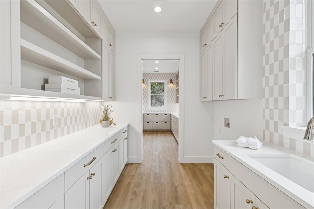 Azalea Hollow - Residential