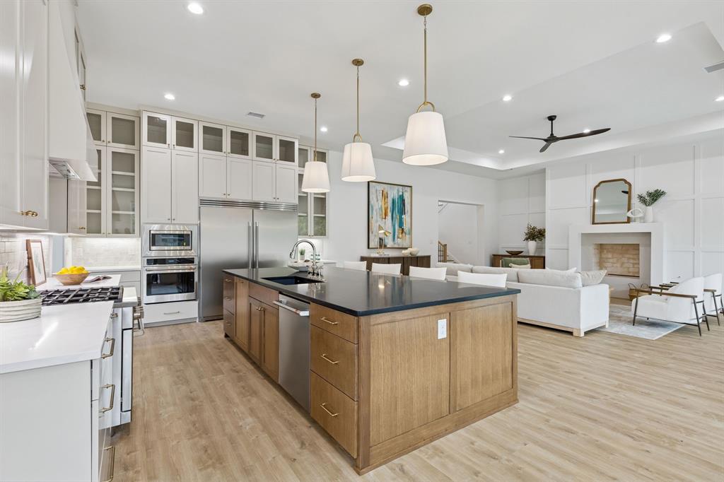 Azalea Hollow - Residential