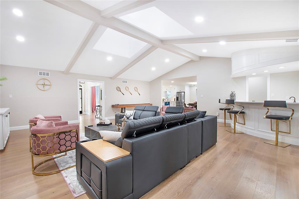 Town Oak - Residential