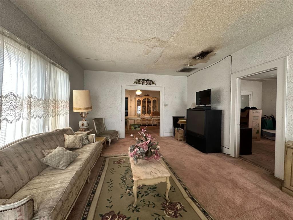 621 E Morningside Drive