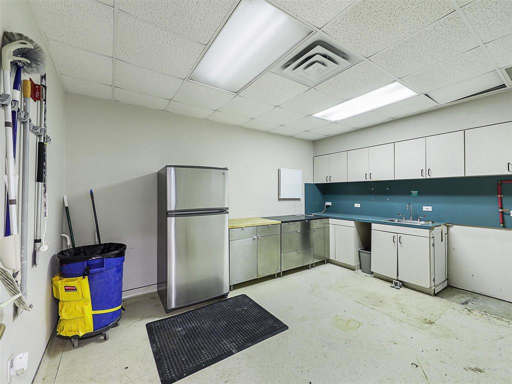 Denison Oncology Add - Commercial Lease