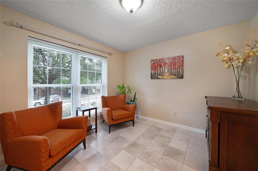 1109 Holly Drive