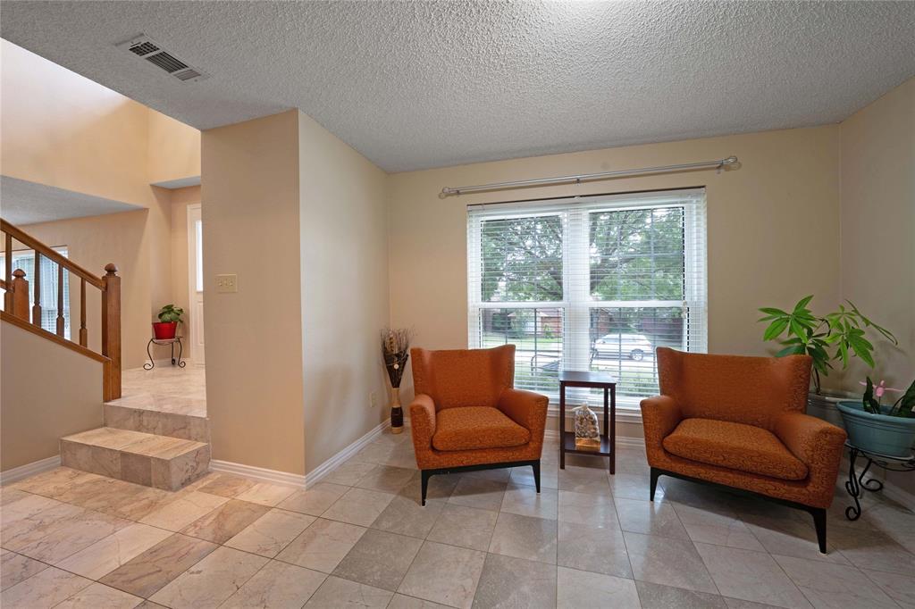 1109 Holly Drive