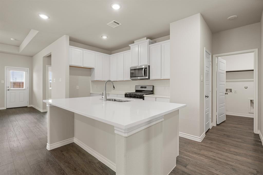 9240 Kansas Pacific Drive