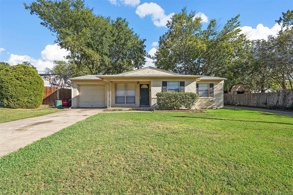 Photo of 3204 Caribbean Drive, Mesquite, TX 75150 (MLS # 21378265)