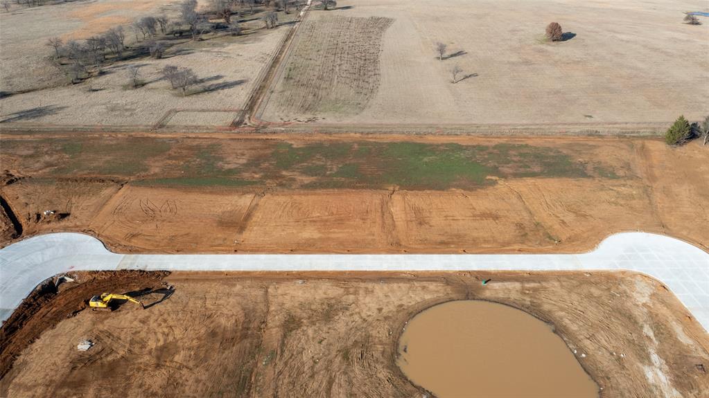 DIXIE ESTATES - Land