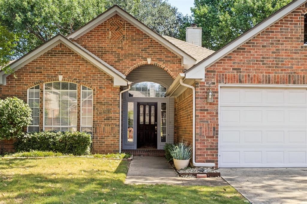 2911 Stonepointe