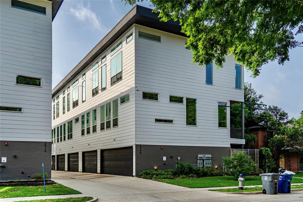 2908 Raleigh Street 205
