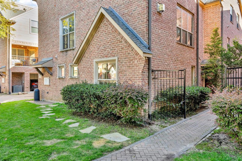 3421 Normandy Avenue 6