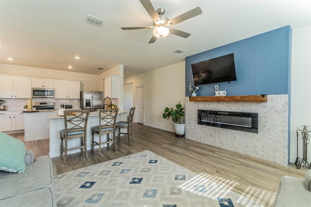 Azle Grove Ph 1 - Residential