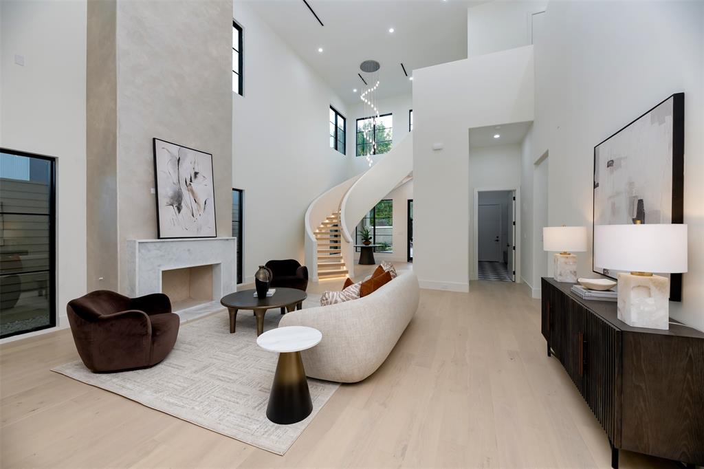 Ross Ave Annex - Residential